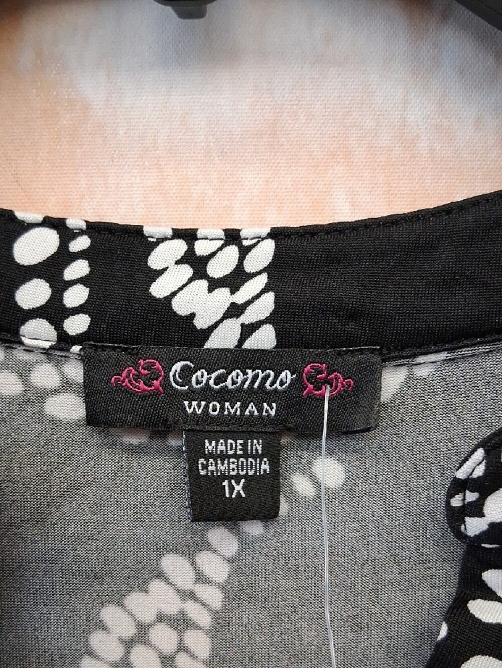 NWT Cocomo Black Button Down Dress with White Dot Leaf Motif - Picture 2 of 10